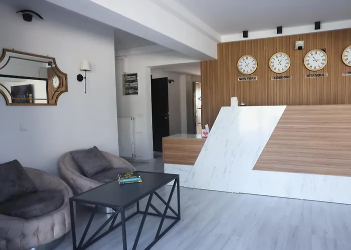 Lamoza Нарлидере