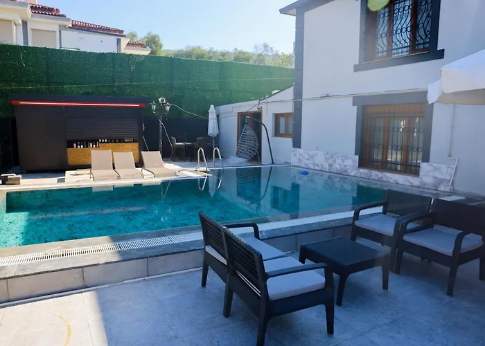 Hotel Lamoza Narlidere